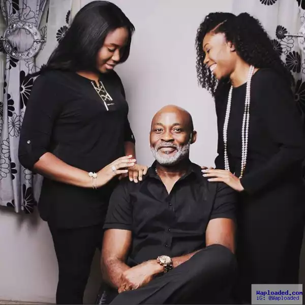RMD In A Lovely Photo With His Daughters